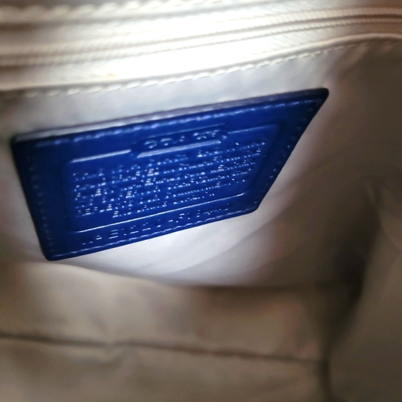 Coach Vintage Tote - Picture 15 of 15